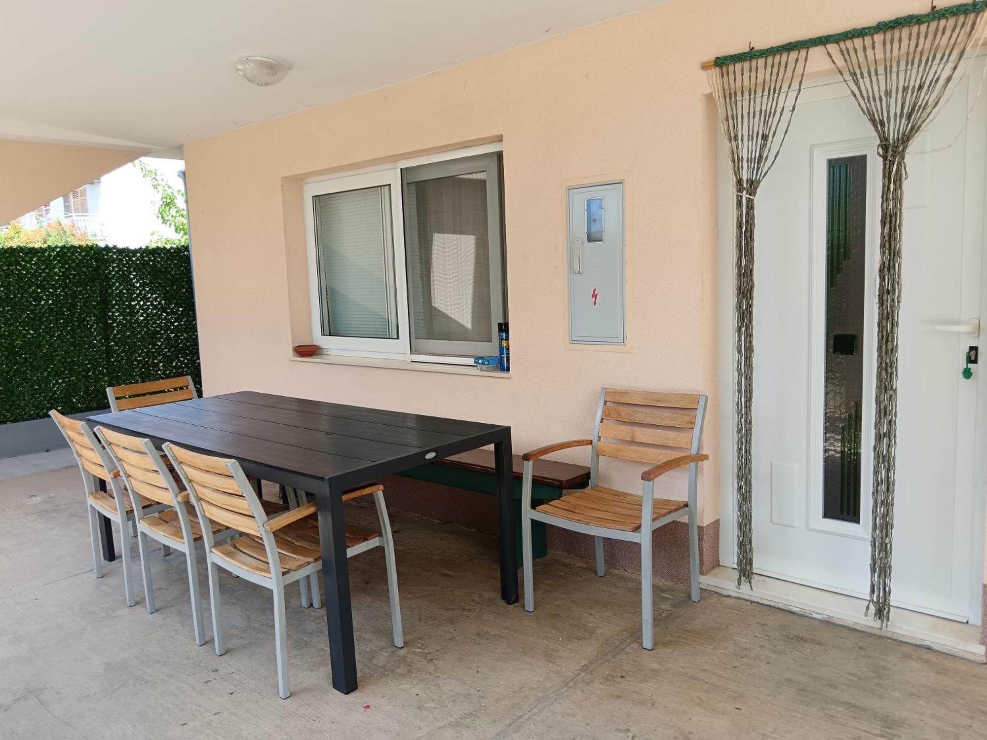 Apartments Tomas Betina  Exterior photo