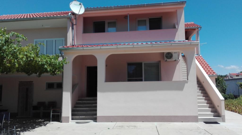 Apartments Tomas Betina  Exterior photo
